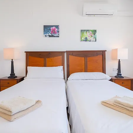 2 Bed Duplex Almadraba Sea View דירה אל קאמפיו